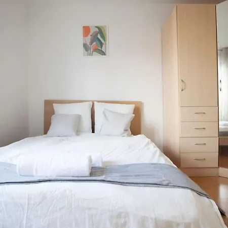 Apartment 2 Pieces Cosy - Proche Rer A - Proche Paris